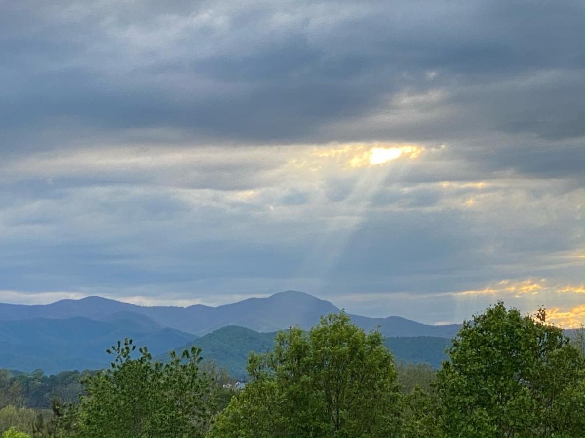 Skylaranna Resort & Spa Hendersonville Eksteriør bilde